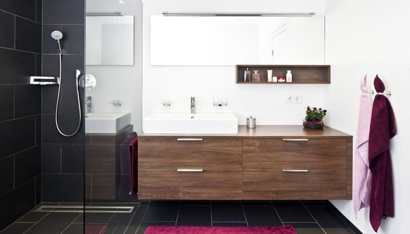 Badezimmer mit dusche idee: fliesen im badezimmer tipps zur ...