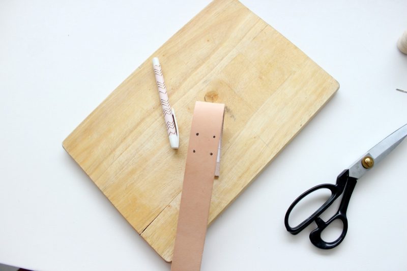 Platz sparen: kleiderstange für wand selber bauen diy zenideen