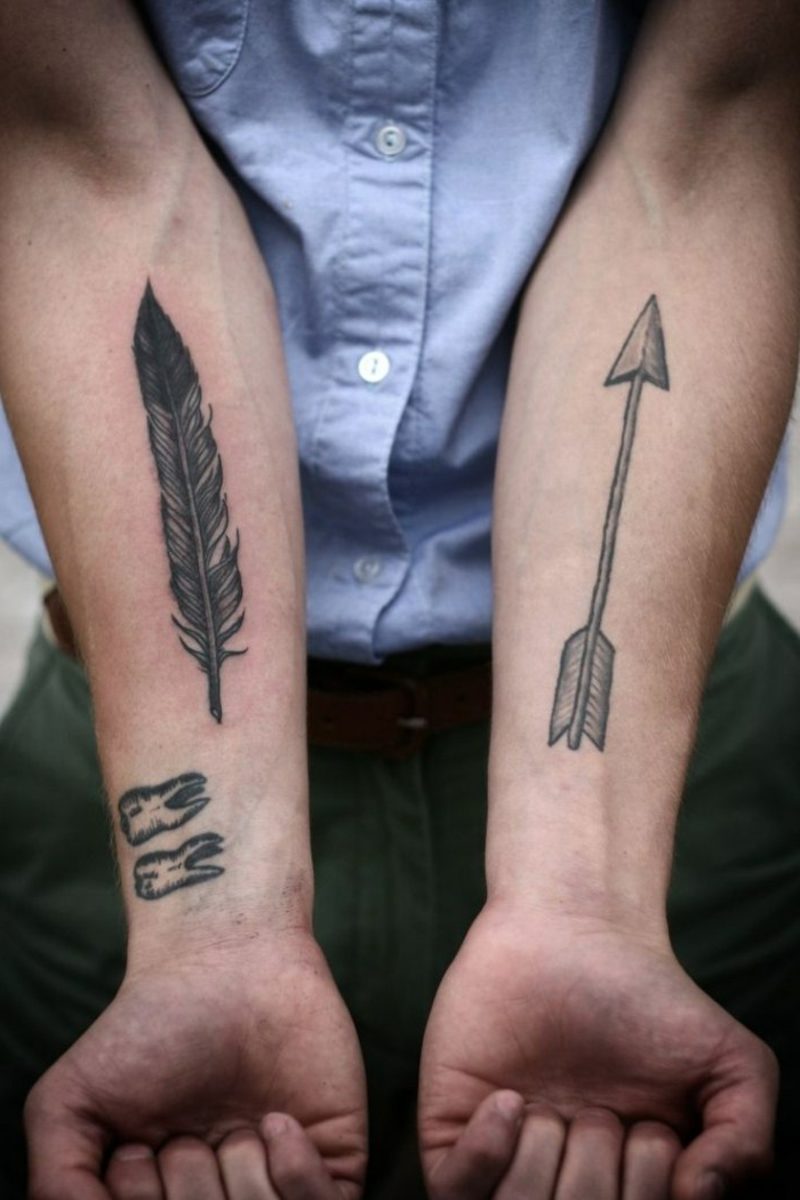 Feder Tattoo Bedeutung und Vorlagen Tattoos ZENIDEEN
