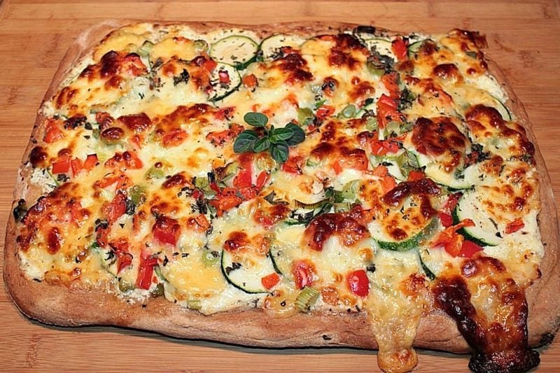 Vegane Pizza selber zubereiten – tolle Rezepte und Belag-Ideen