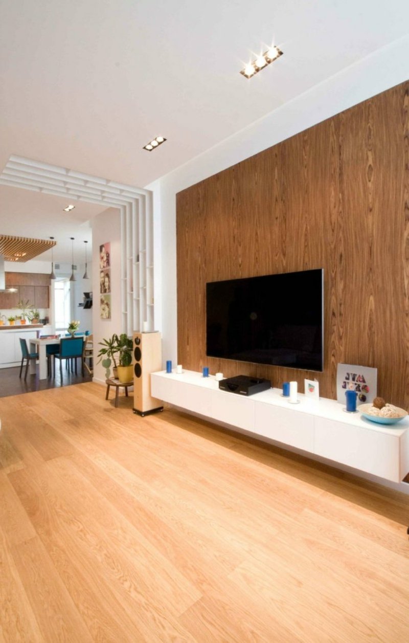 Wohnzimmer Boden und Wandverkleidung aus Holz