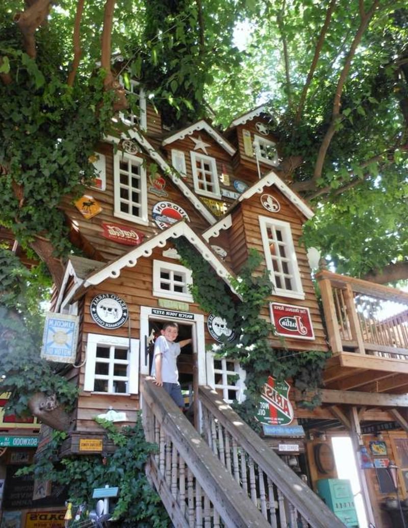 moderne Gartenhäuser märchenhaftes Baumhaus