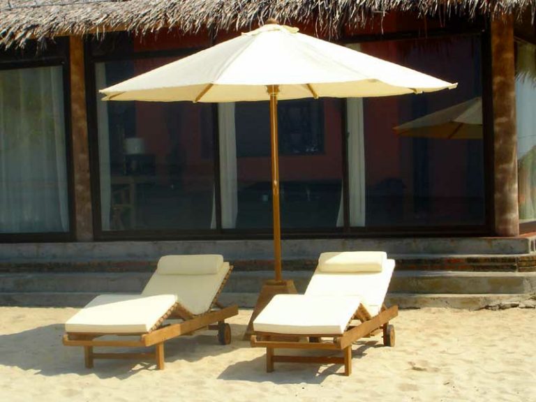 Teakholzmöbel - sommerliche Outdoor-Ideen - Möbel - ZENIDEEN