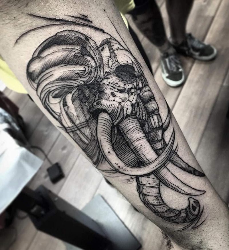 Elefant Tattoo Man