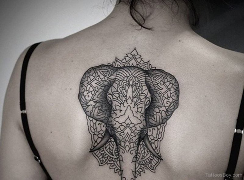 Elefant Tattoo Polynesisch
