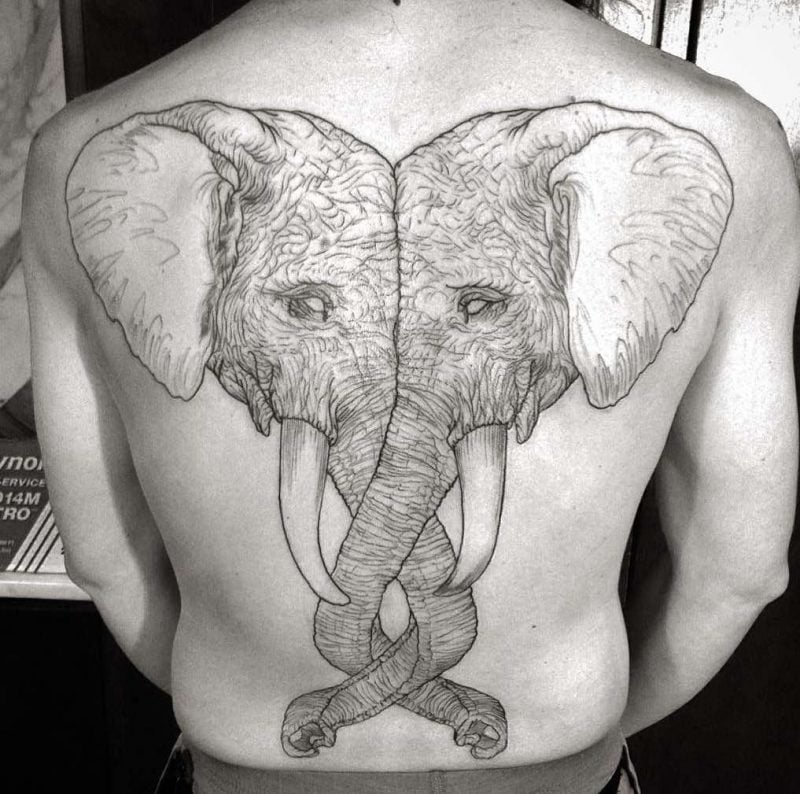 Elefant Tattoo Ruecken 