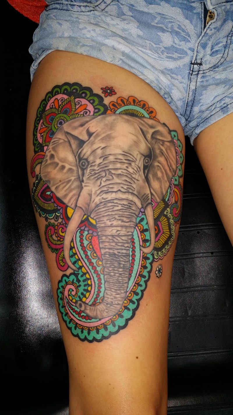 Elefant Tattoo Farben 