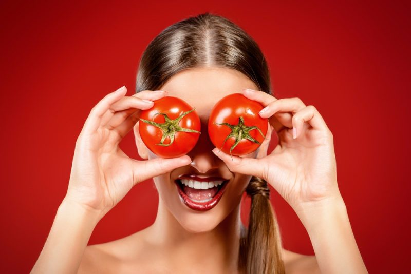 maske gegen pickel tomaten