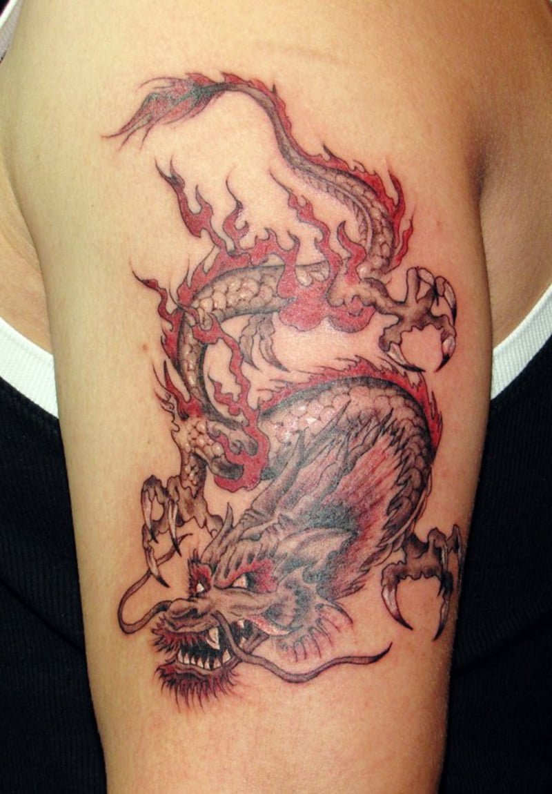 tattoo-drache-17-Dragon_Tattoo_by-pootpuzo