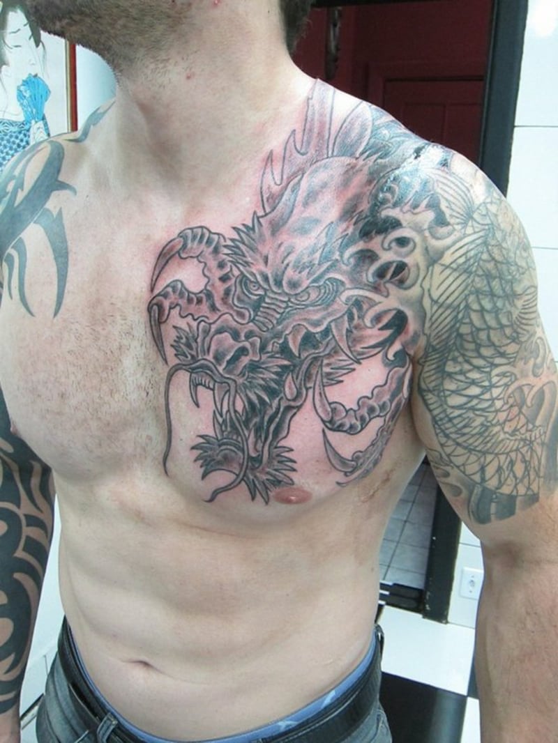 tattoo-drache-8-Dragon_Tattoo_by-micaeltattoo