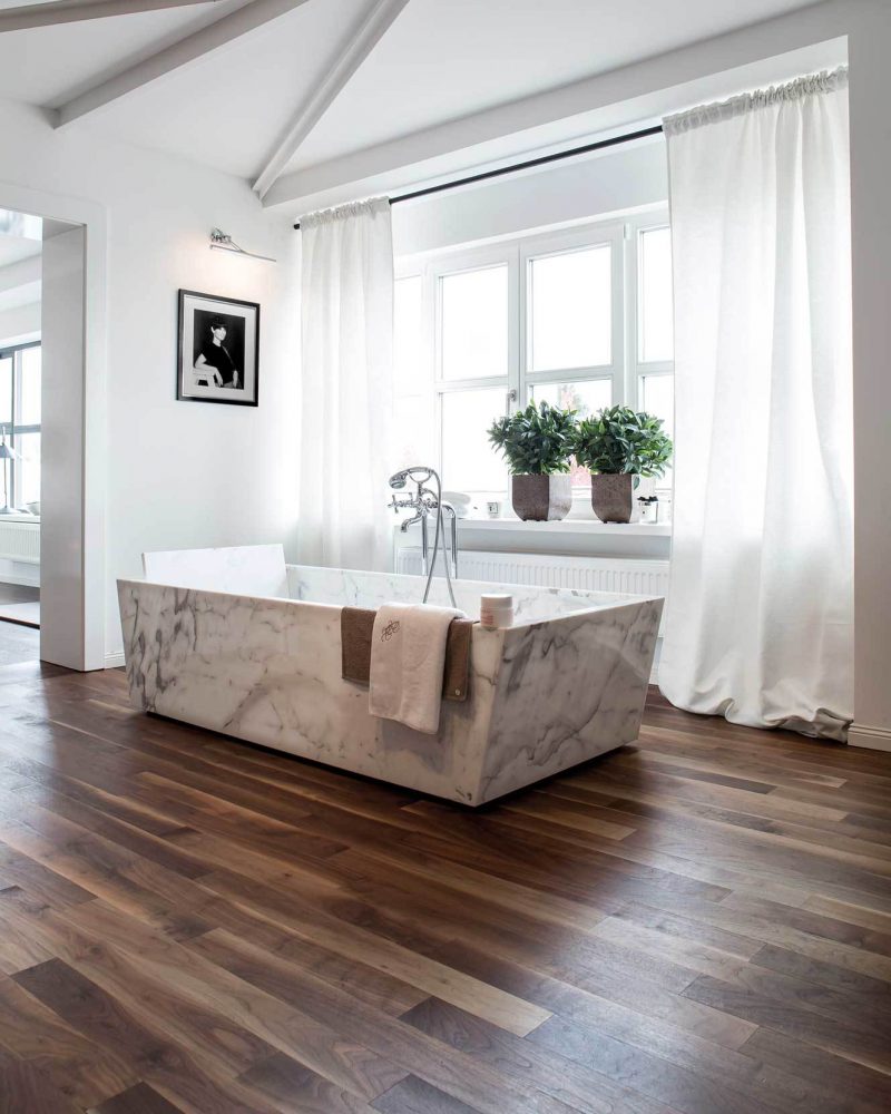 Inspirierend Holzfußboden Bad Holzfußboden im Bad richtige Pflegen für stilvolles