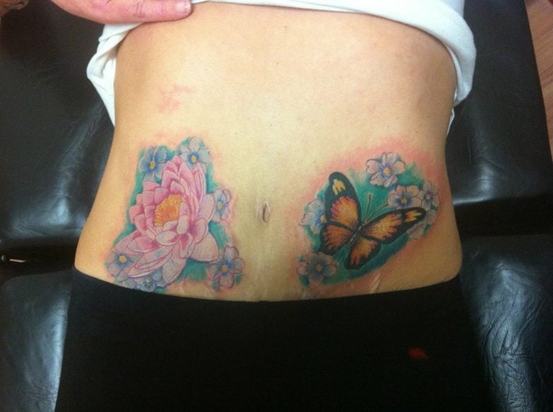 zwei interessante Tattoos Wasserlilie und Schmetterling