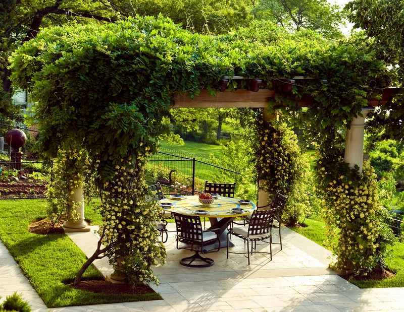 33 wunderschöne Pergolen verwandeln Ihren Garten in eien friedlichen
