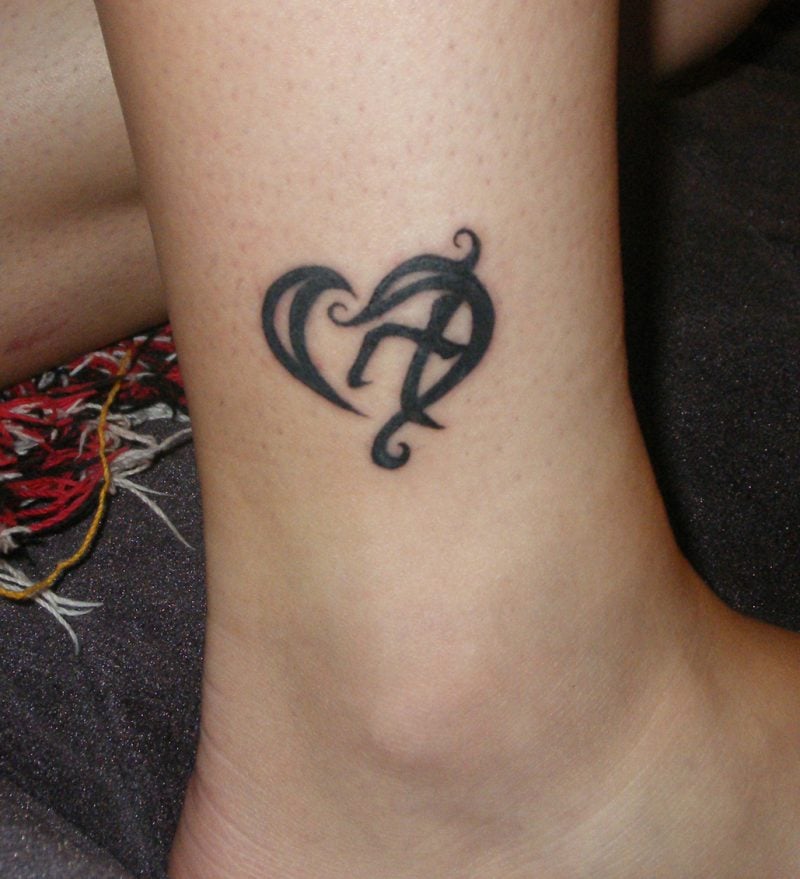 Symbol für Stärke Tattoo