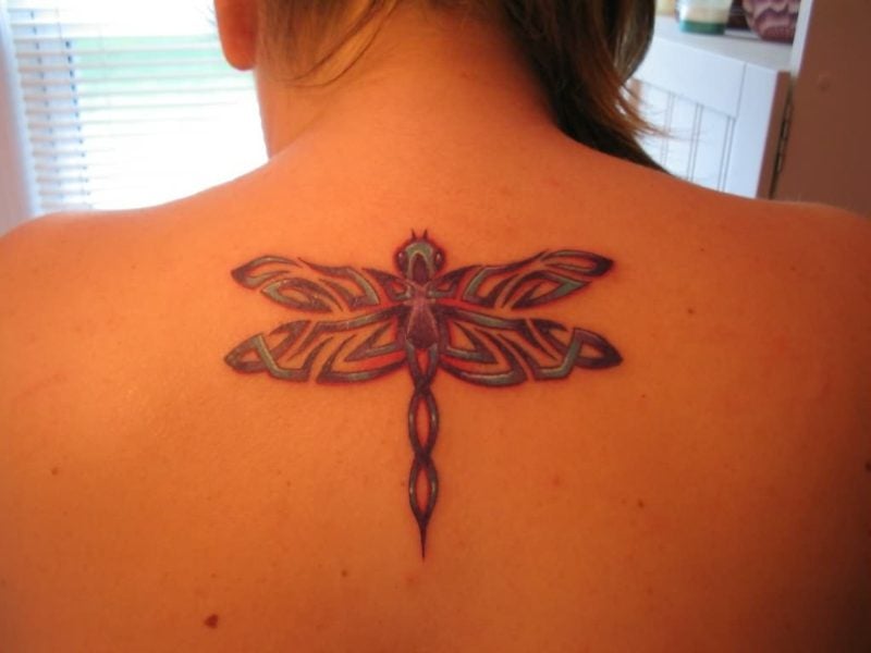 Libelle Tattoo Rücken