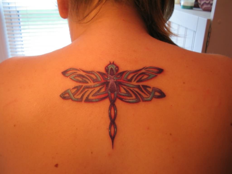 Libelle Tattoo symbolische Bedeutung und originelle Ideen
