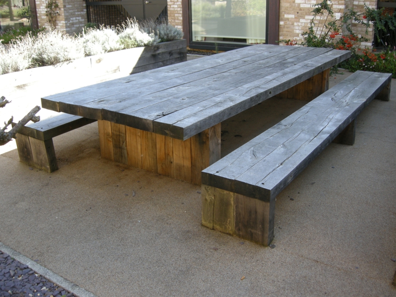 Gartentisch selber bauen DIY Anleitung und kreative Ideen DIY