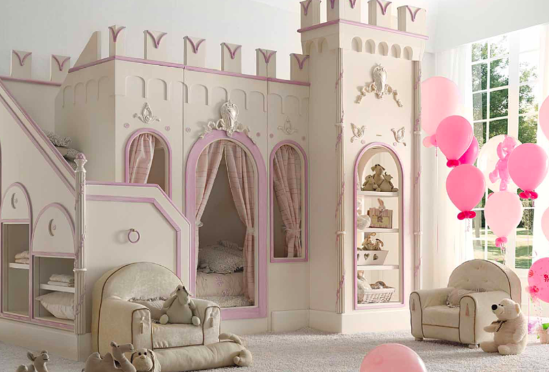 mitwachsendes Kinderbett Mädchen originelles Design Schloss