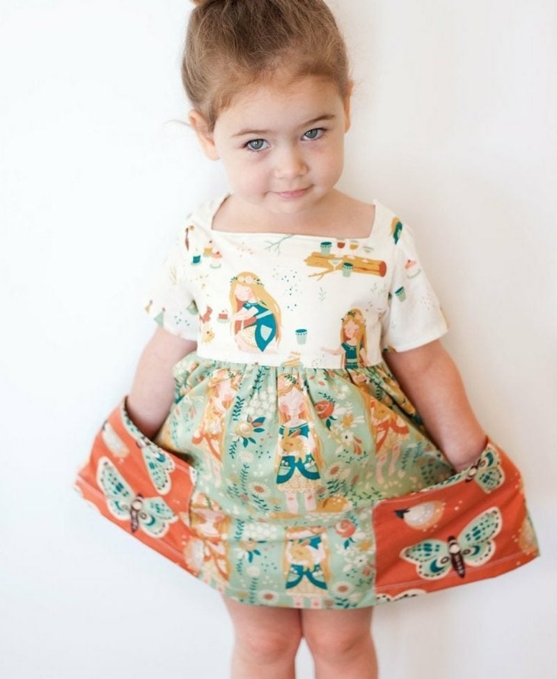 Kinderkleidung nähen Sommerkleid mit breiten Taschen