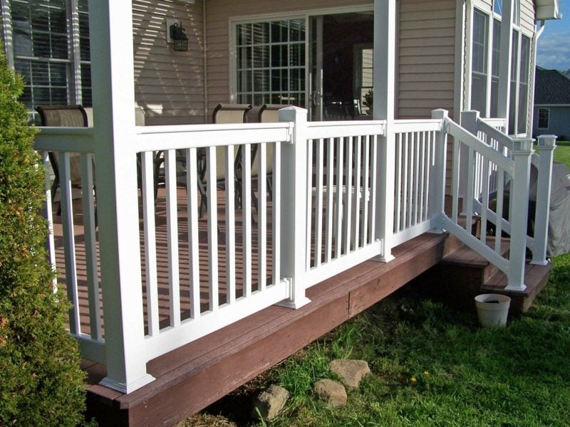 terrassengelander vinyl railing installed