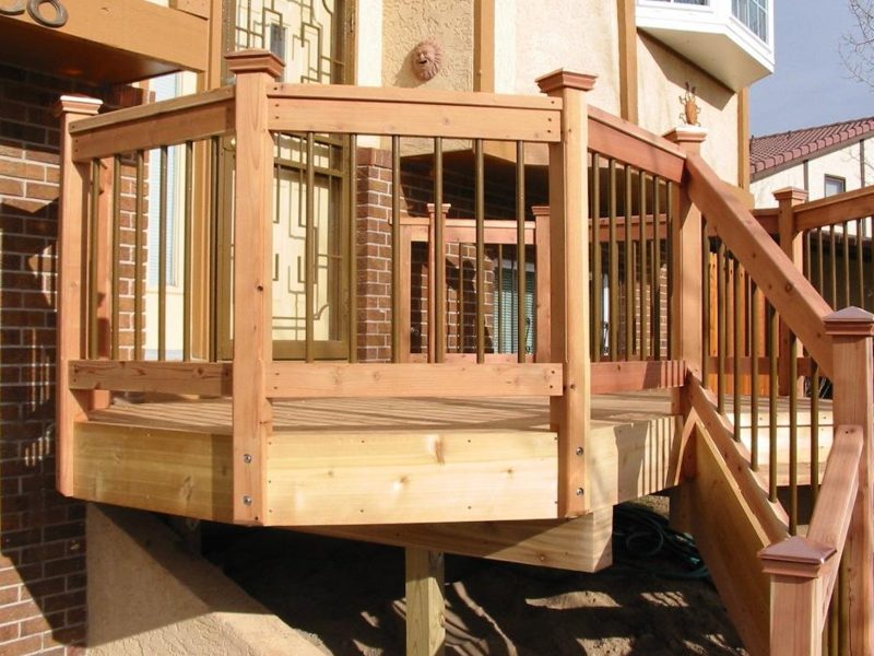terrassengelander-how-to-build-a-wooden-deck-rail