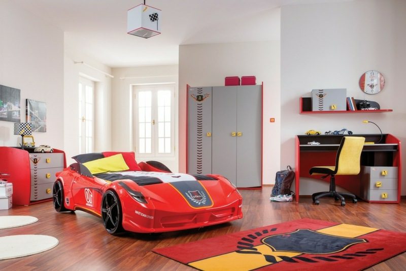 mitwachsendes Kinderbett Ferrari