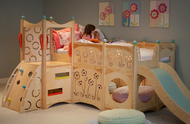 Spielbett mitwachsend Holz Kinderzimmer Kletterwand Rutsche