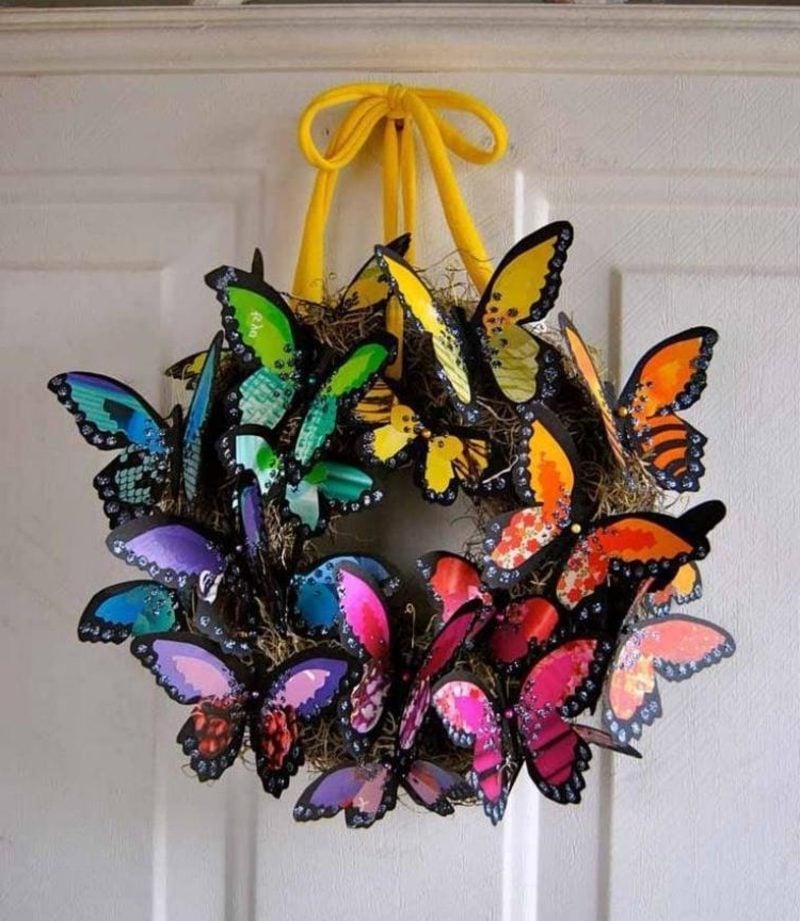 Frühlingsbasteln Kranz Schmetterlinge kreative Ideen