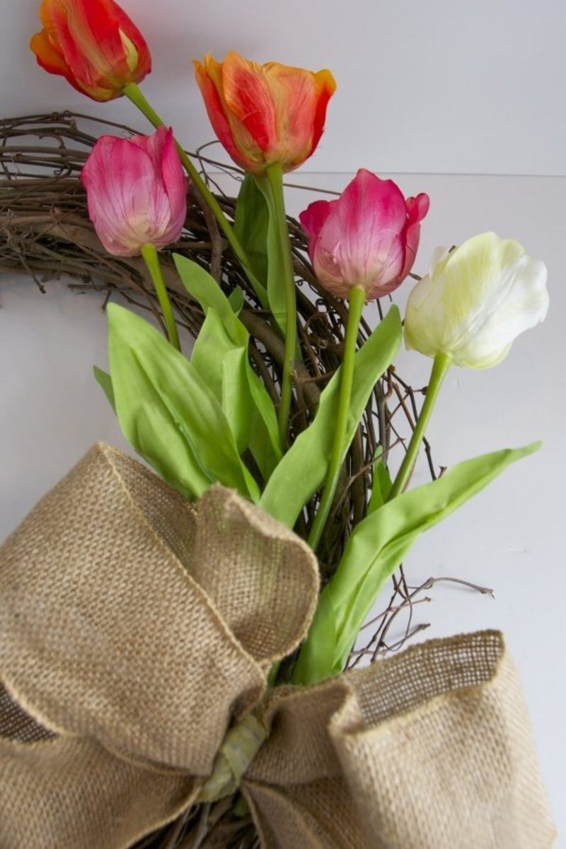 Kranz aus Tulpen selber machen kreative DIY Ideen