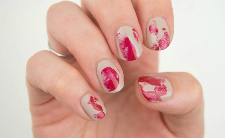 Halloween Rot Nageldesign 3 Anleitungen für blutige Nägel Halloween, Nageldesign ZENIDEEN