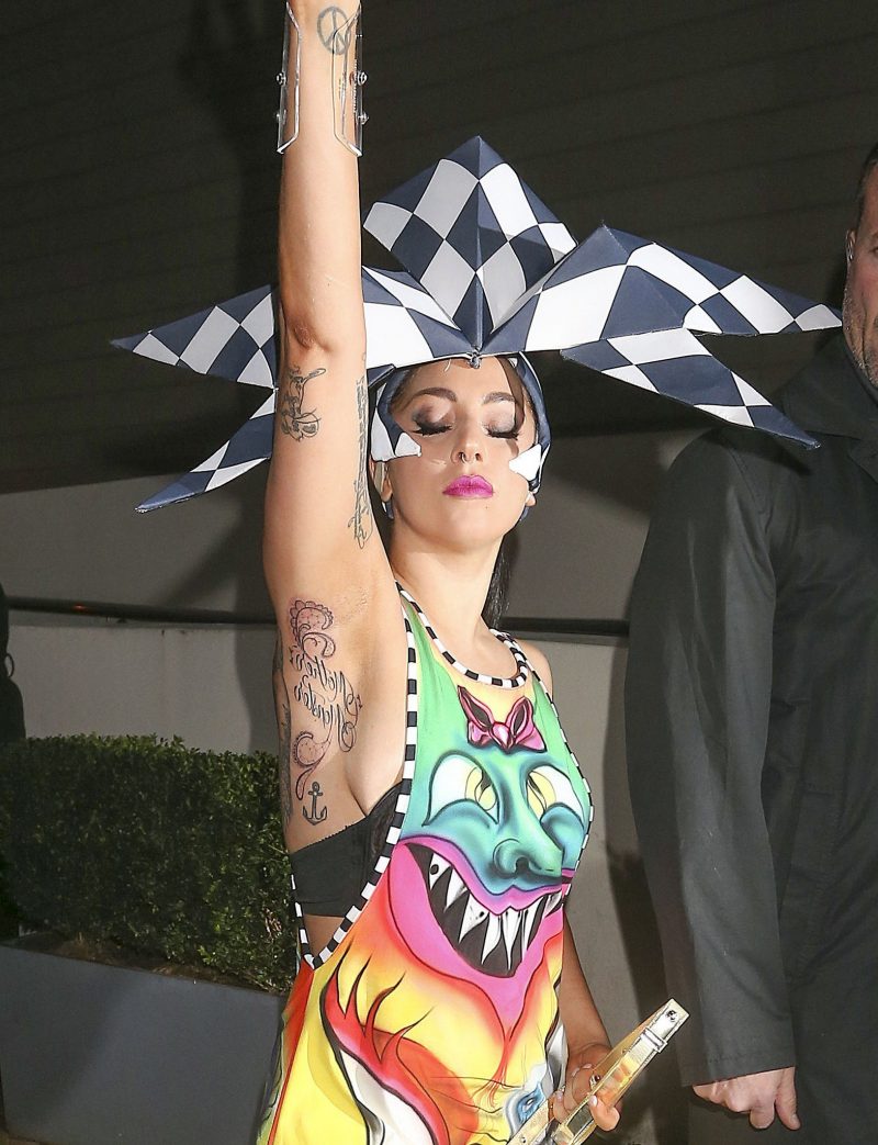 Lady Gaga mit Tattoobilder von Hanky Panky