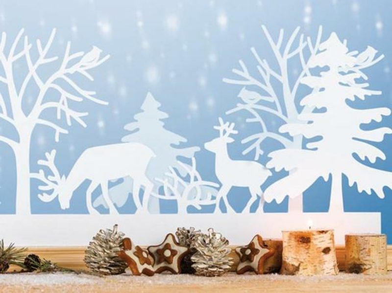 Fensterbilder zu Weihnachten Hirschen und Tannenbäume Papier