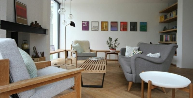 skandinavische Möbel Holz bequeme Sitzecke im Wohnzimmer