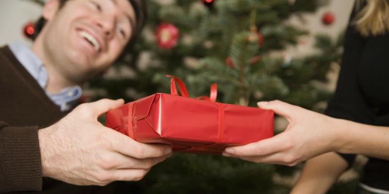 mannergeschenke-zu-weihnachteno-man-christmas-presents-facebook