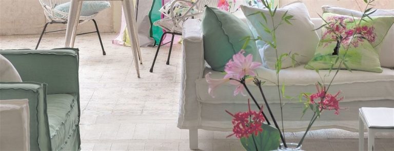 Wohnzimmer skandinavisch einrichten: 22 Ideen für Hussensofa