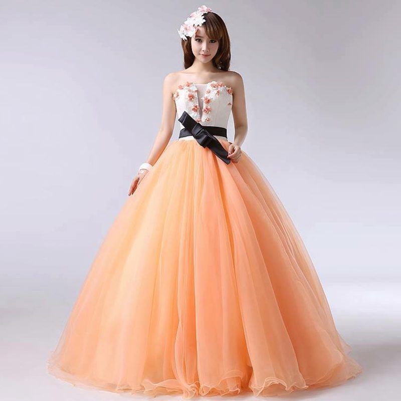 Tolle Ideen F r Die Hochzeit Brautkleid In Apricot Farbe