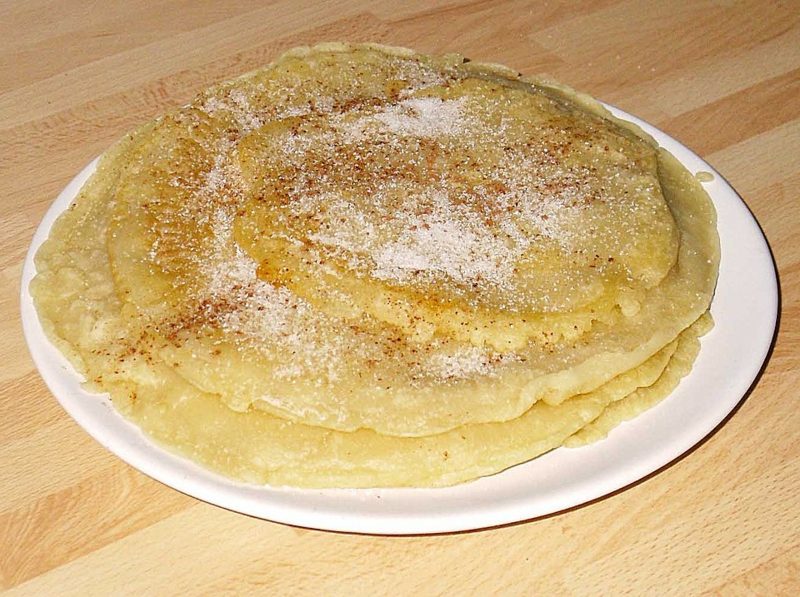 Pfannkuchen ohne Ei und Milch zubereiten Rezept