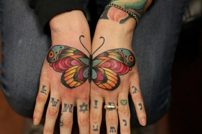 Tattoo Schmetterling Hände Oberseite