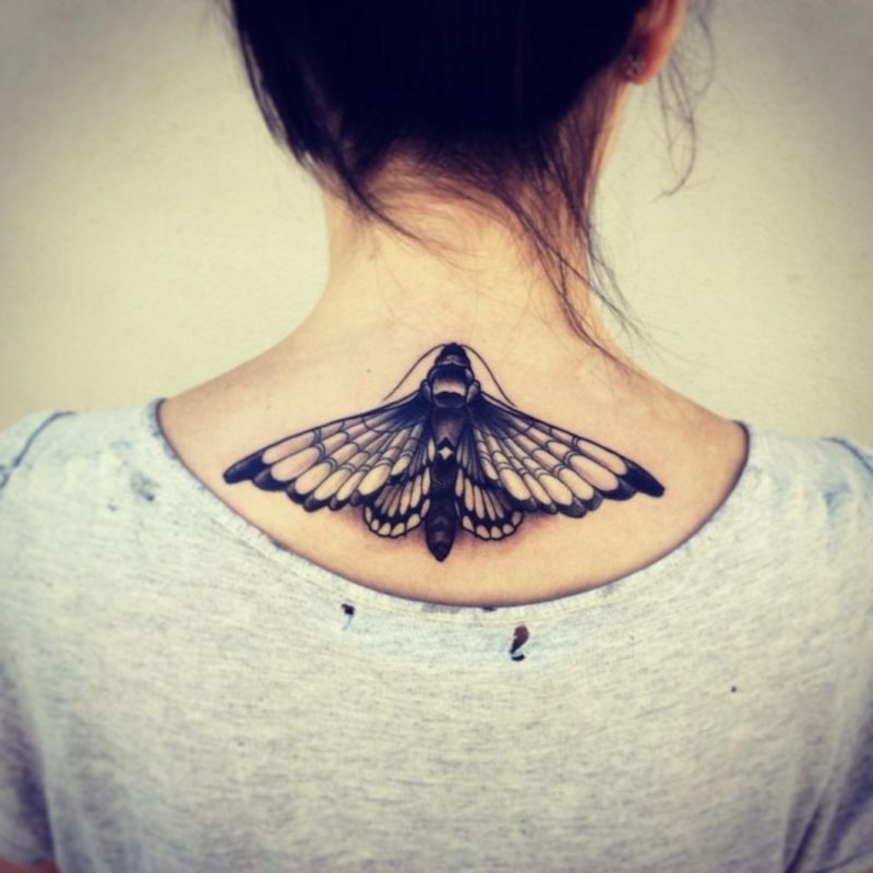 Tattoo Schmetterling Rücken Nachtfalter