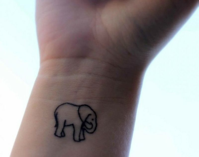 kleine Tattoos Motive Elefanten Handgelenk