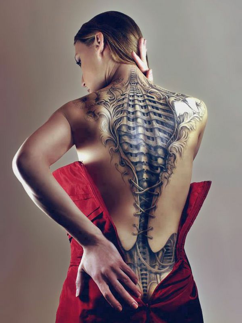 Biomechanik Tattoo Menschen und Maschinen Tattoos ZENIDEEN