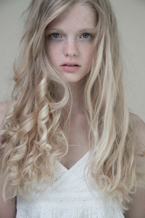 blonde haare trendfarbe haarfarbe haare blondieren