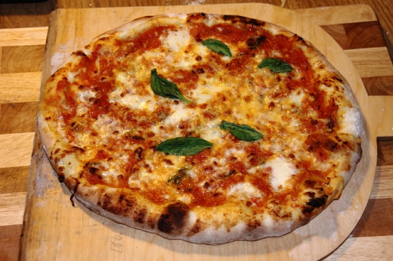 pizzateig-ohne-hefePizza Margherita