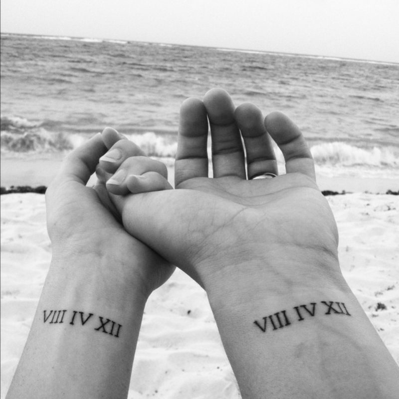 Partner Tattoos das Ehedatum verewigen