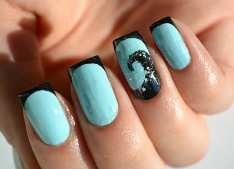 French Nails selber machen elegantes Design in Blau und Schwarz
