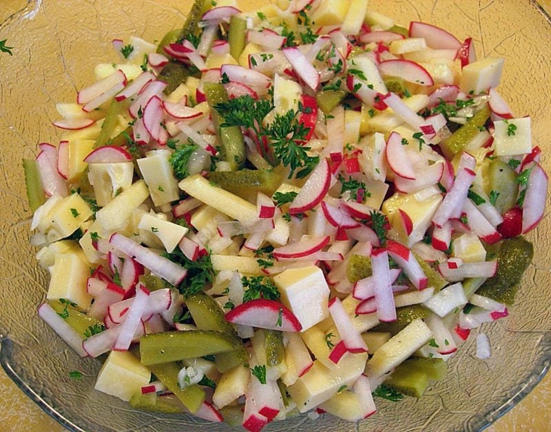 Radieschen Kalorien gesunder Salat mit Äpfel