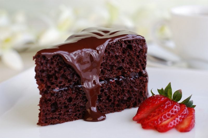 glutenfreier Kuchen Schokoladenkuchen mit Erdbeeren