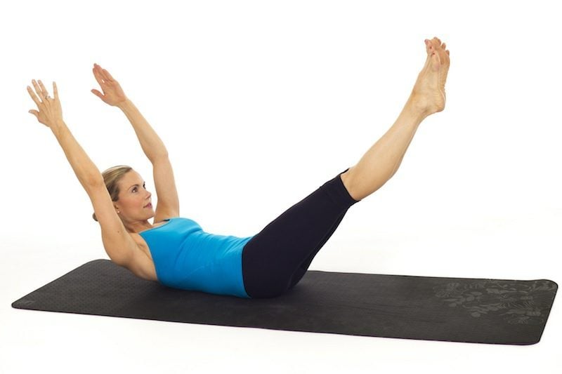 Pilates Übungen Rücken und Beine trainieren