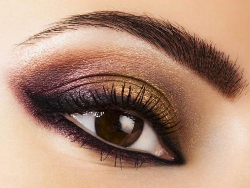 Augen Make-up Anleitung Smokey Eyes in braunen und goldenen Nuancen