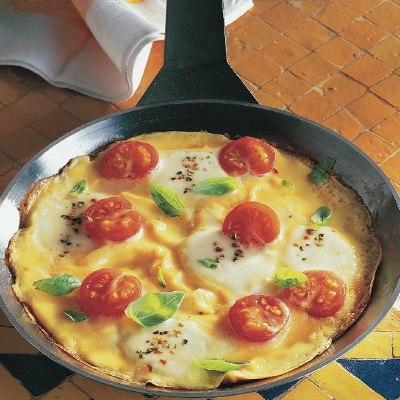 gesundes Frühstück zum Abnehmen kalorienarmes Omelett mit Tomaten Rezept